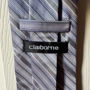 Mens standard length Claiborne necktie